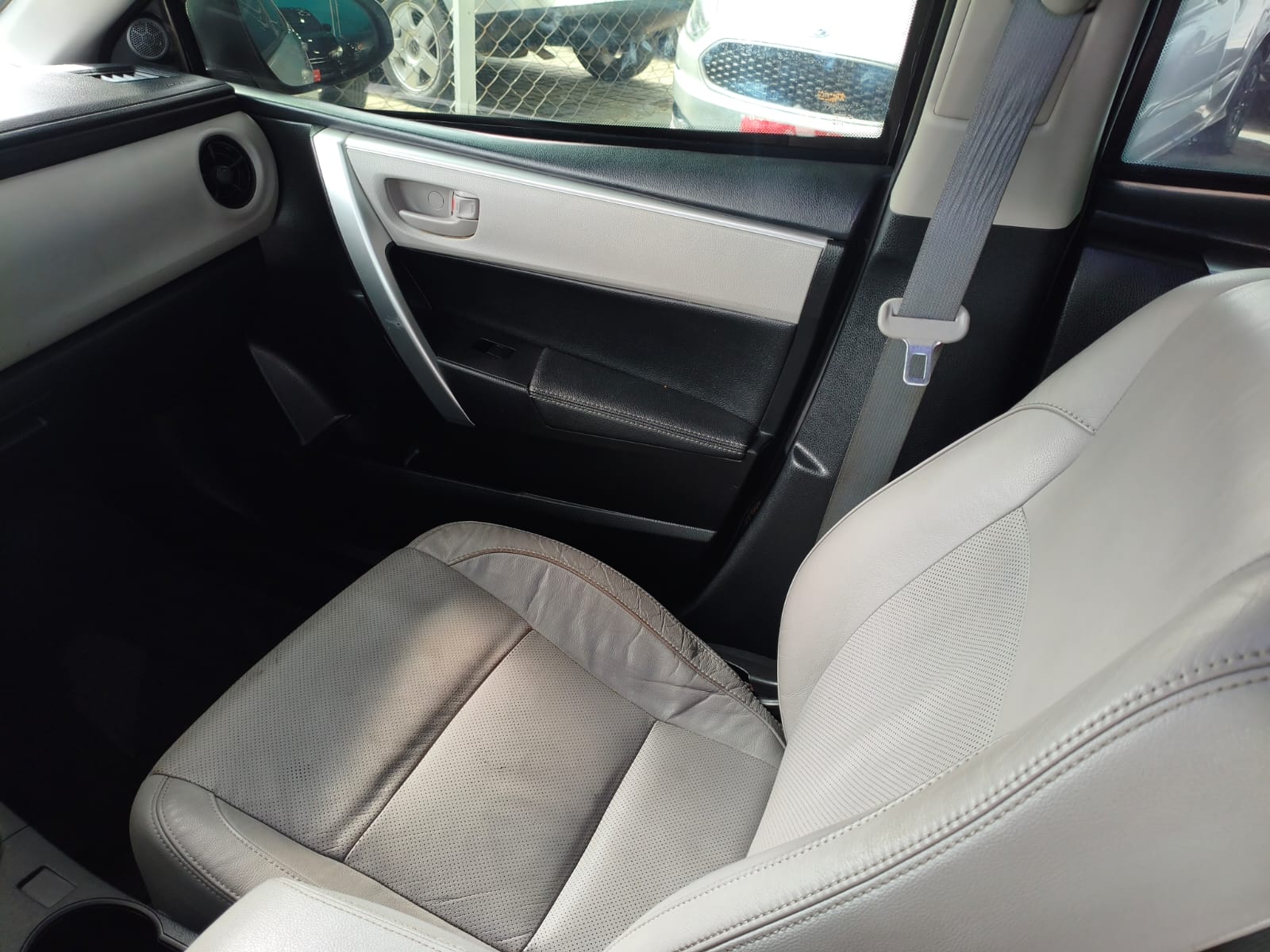 Toyota COROLLA GLI UPPER 2018 — foto 6