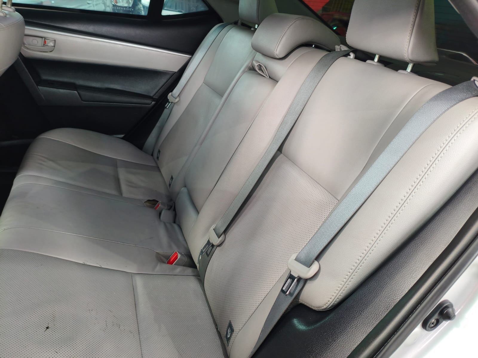 Toyota COROLLA GLI UPPER 2018 — foto 8