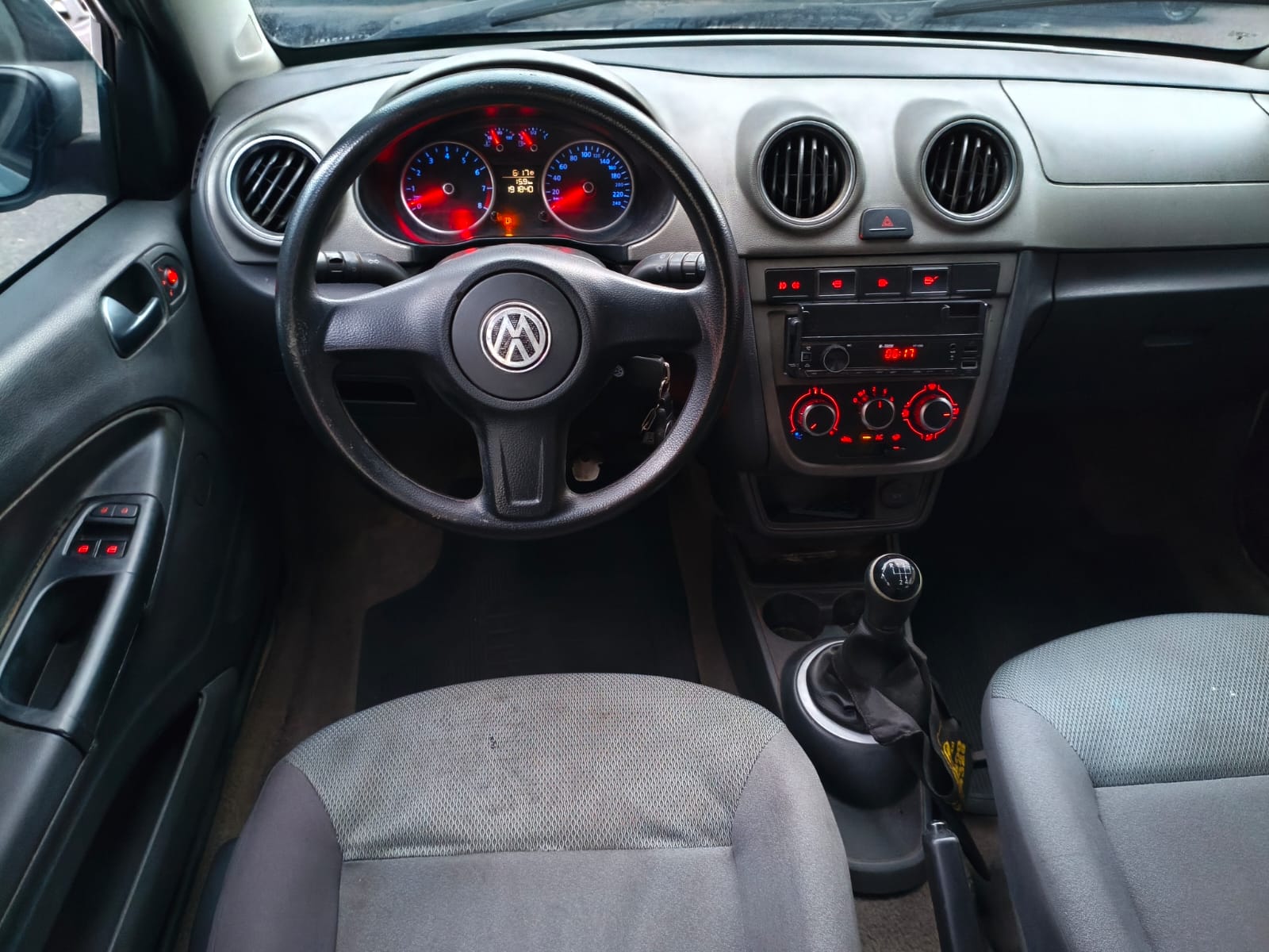 Volkswagen VOYAGE 1.6 COMFORTL 2010 — foto 4